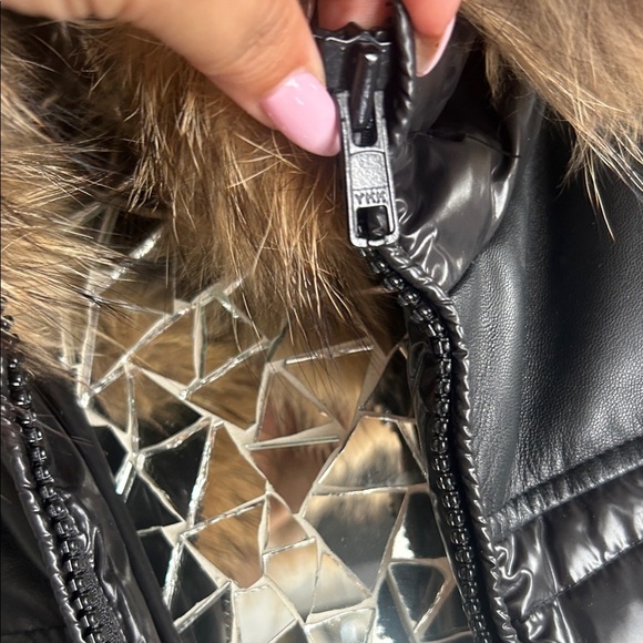 Street Wear Black Puffer Jacket with Real Genuine Fox Fur Trim M - Picture 7 of 10